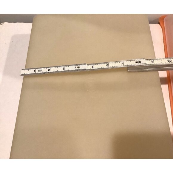 Vtg Tupperware Sheet Cake Takers, Set of 2 , 2 diff sizes-4 pcs-2 bottoms/2 lids - Picture 11 of 13